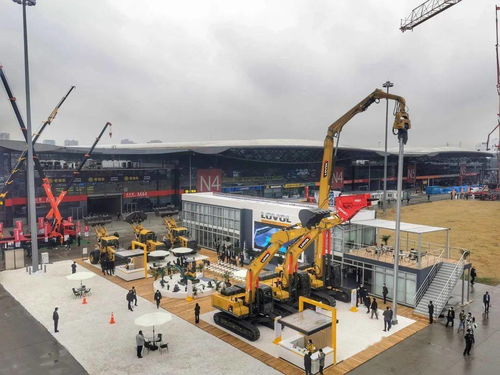 機不可失，智領(lǐng)未來 雷沃工程機械差異化產(chǎn)品引行業(yè)關(guān)注