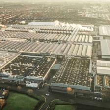 賓利 以太陽能驅(qū)動奢華，引領(lǐng)可持續(xù)未來